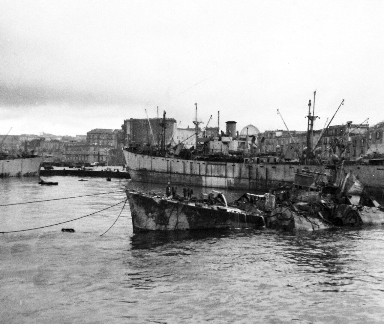 image of the destruction in Naples harbor in 1943